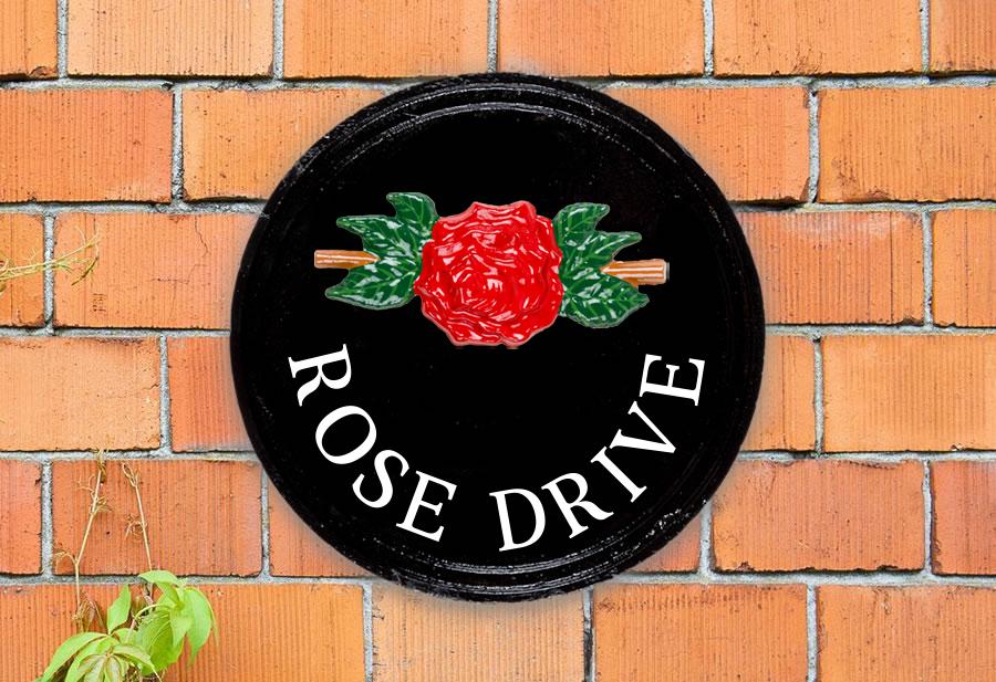 Tudor Rose Round House Sign 9" Diameter